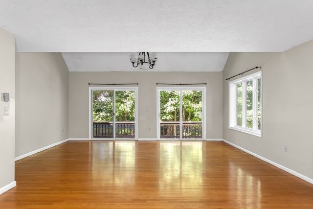 13 Emerson Way 13, Franklin, MA 02038