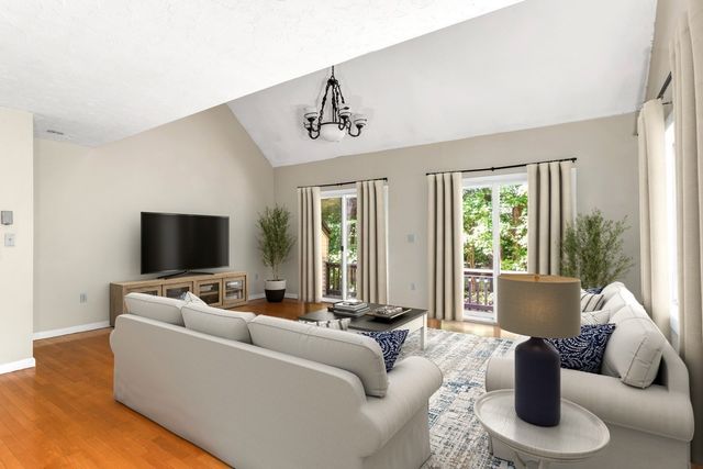 13 Emerson Way 13, Franklin, MA 02038