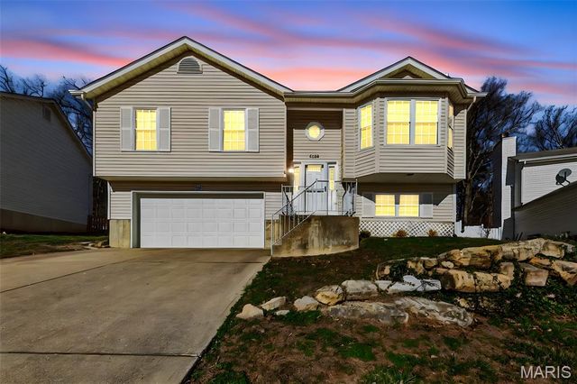 4269 NW Point Drive, House Springs, MO 63051