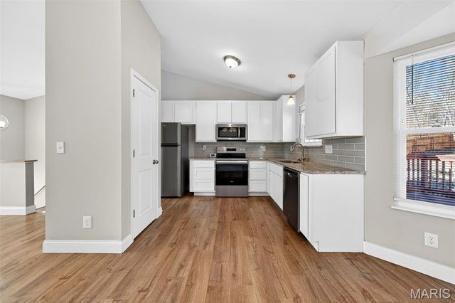 4269 NW Point Drive, House Springs, MO 63051