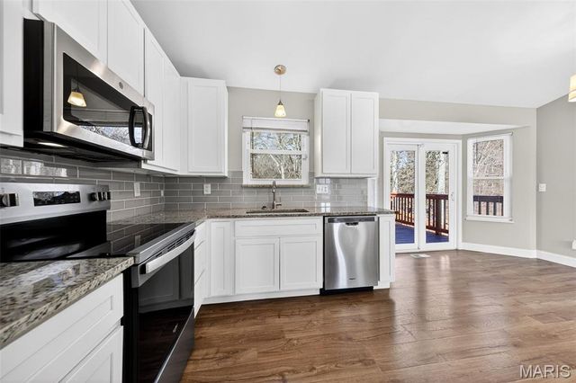 4269 NW Point Drive, House Springs, MO 63051