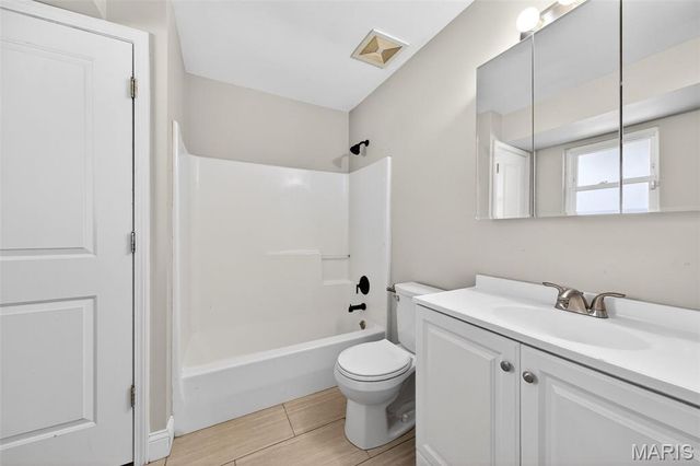 4269 NW Point Drive, House Springs, MO 63051