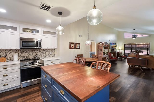 5400 34TH STREET W 15H, Bradenton, FL 34210