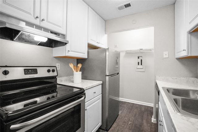 4502 Gaston Avenue 319, Dallas, TX 75246
