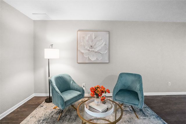 4502 Gaston Avenue 319, Dallas, TX 75246