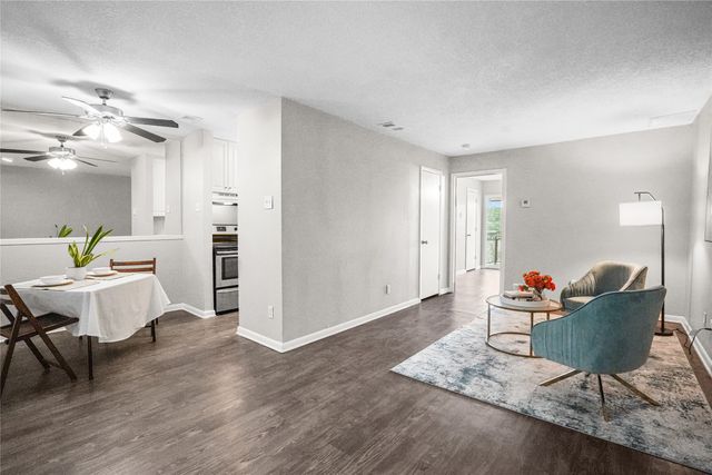 4502 Gaston Avenue 319, Dallas, TX 75246