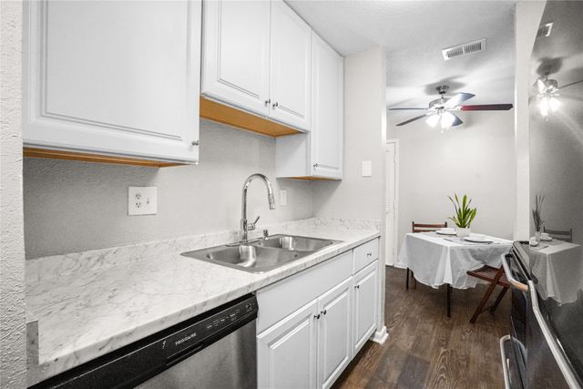 4502 Gaston Avenue 319, Dallas, TX 75246