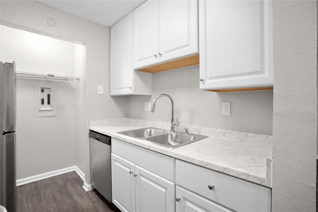 4502 Gaston Avenue 319, Dallas, TX 75246