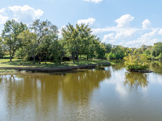 1895 County Road 3601, Edgewood, TX 75117