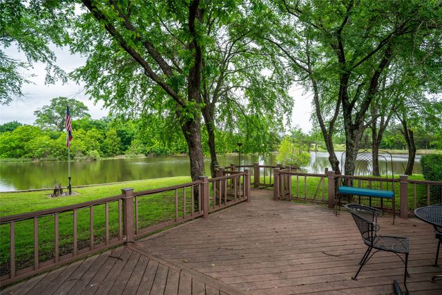 1895 County Road 3601, Edgewood, TX 75117
