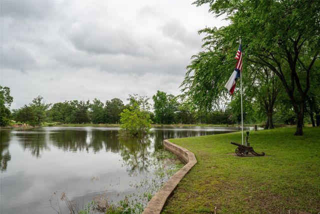 1895 County Road 3601, Edgewood, TX 75117