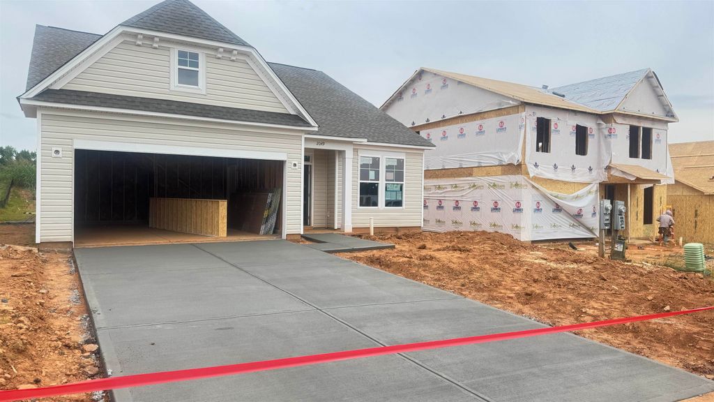 2049 Halton Oaks Drive, Spartanburg, SC 29303