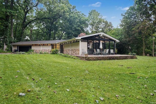 1910 Ribourde Drive, South Bend, IN 46628