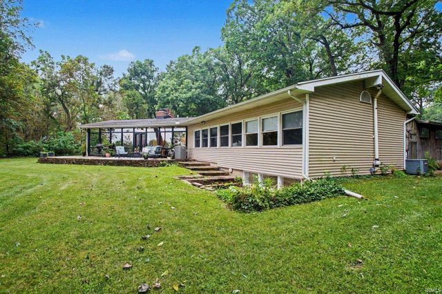 1910 Ribourde Drive, South Bend, IN 46628