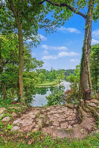 1910 Ribourde Drive, South Bend, IN 46628