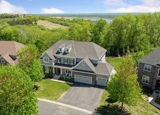 10021 Frederick Place, Eden Prairie, MN 55347