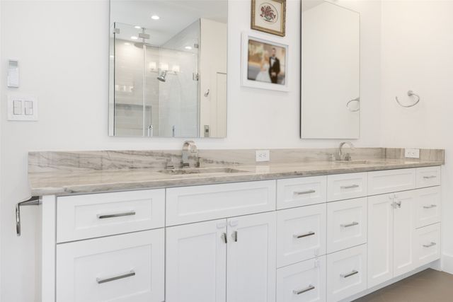 4113 Holland Avenue 102, Dallas, TX 75219