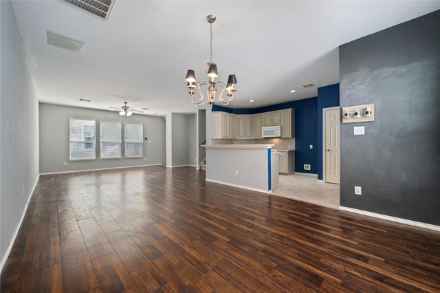 7022 Plum Creek Trail Lane, Houston, TX 77087