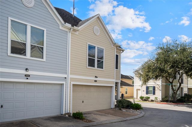 7022 Plum Creek Trail Lane, Houston, TX 77087