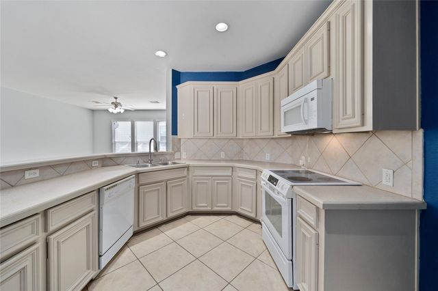 7022 Plum Creek Trail Lane, Houston, TX 77087