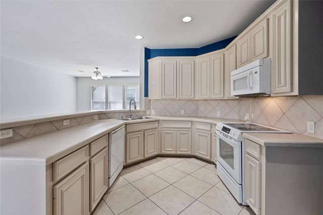 7022 Plum Creek Trail Lane, Houston, TX 77087