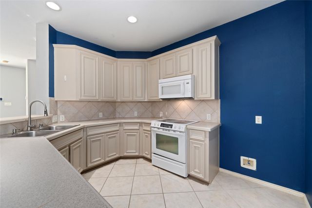 7022 Plum Creek Trail Lane, Houston, TX 77087