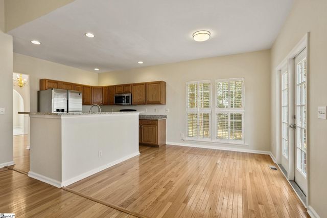 513 S Orchard Farms Avenue, Greenville, SC 29681