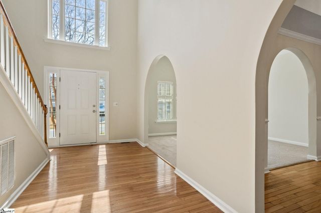 513 S Orchard Farms Avenue, Greenville, SC 29681