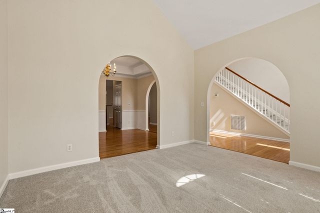 513 S Orchard Farms Avenue, Greenville, SC 29681