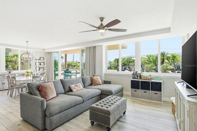 223 ISLAND WAY 2D, Clearwater Beach, FL 33767