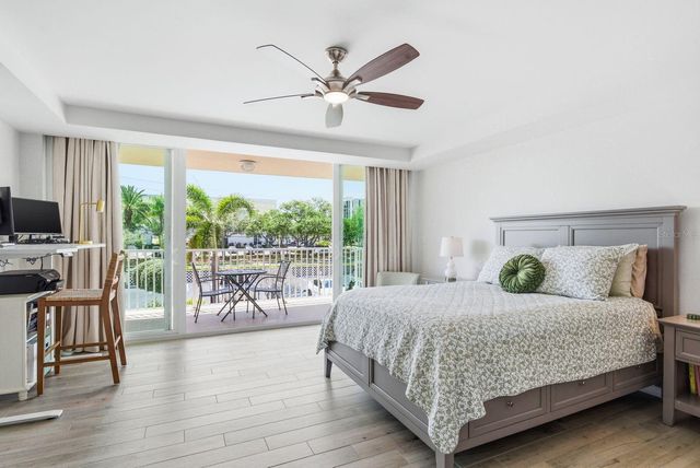 223 ISLAND WAY 2D, Clearwater Beach, FL 33767