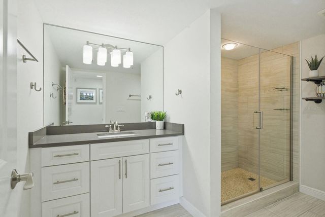 223 ISLAND WAY 2D, Clearwater Beach, FL 33767