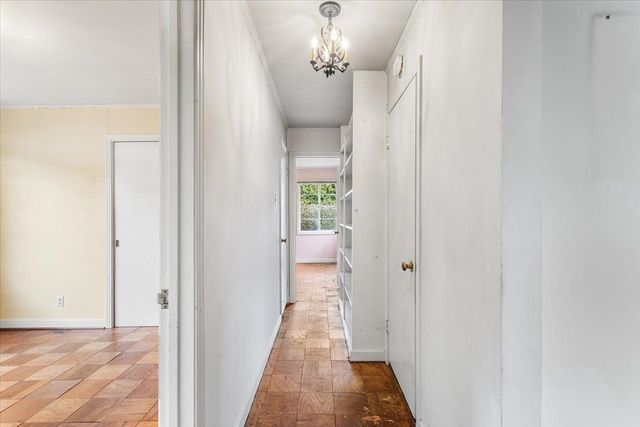 4105 Branson Dr, San Mateo, CA 94403