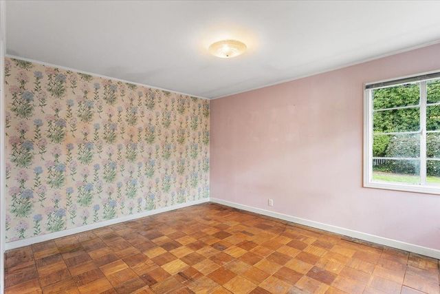 4105 Branson Dr, San Mateo, CA 94403