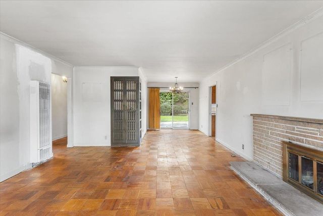 4105 Branson Dr, San Mateo, CA 94403