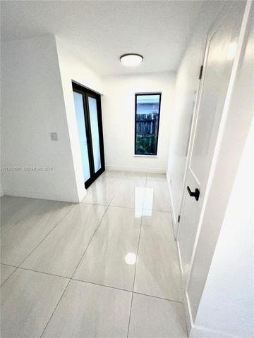 7590 Johnson St, Hollywood, FL 33024