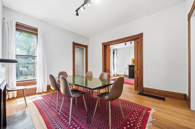 39 Clark Place, Columbus, OH 43201