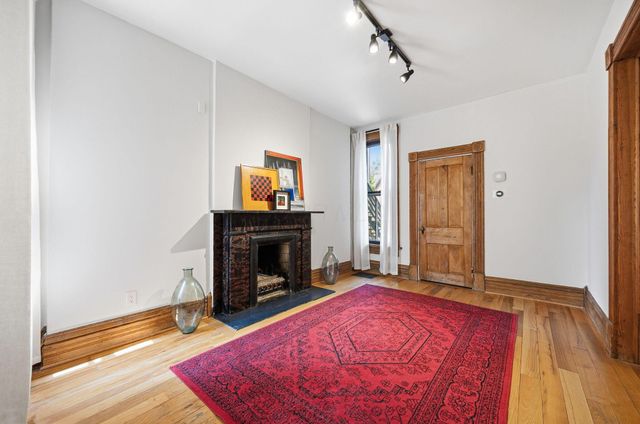 39 Clark Place, Columbus, OH 43201