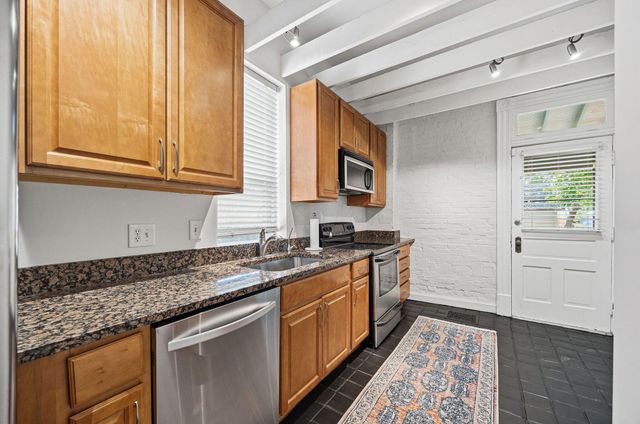39 Clark Place, Columbus, OH 43201