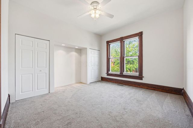 39 Clark Place, Columbus, OH 43201
