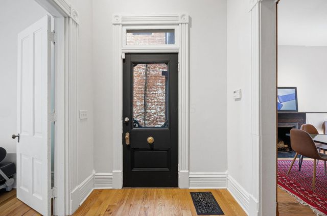 39 Clark Place, Columbus, OH 43201