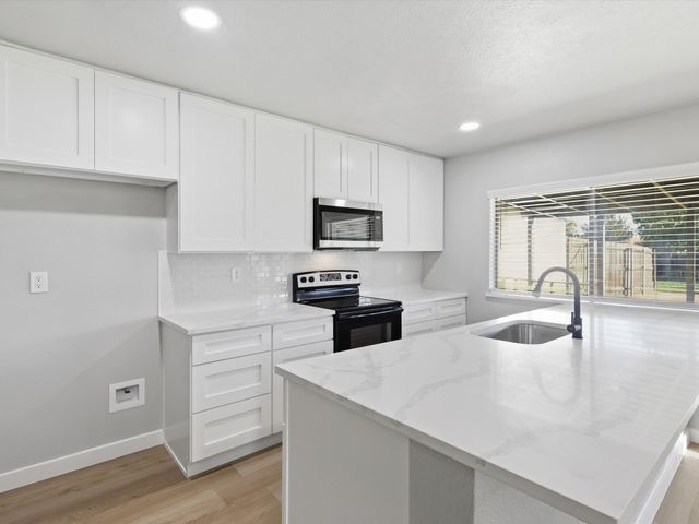 705 Green Canyon Drive, Mesquite, TX 75150