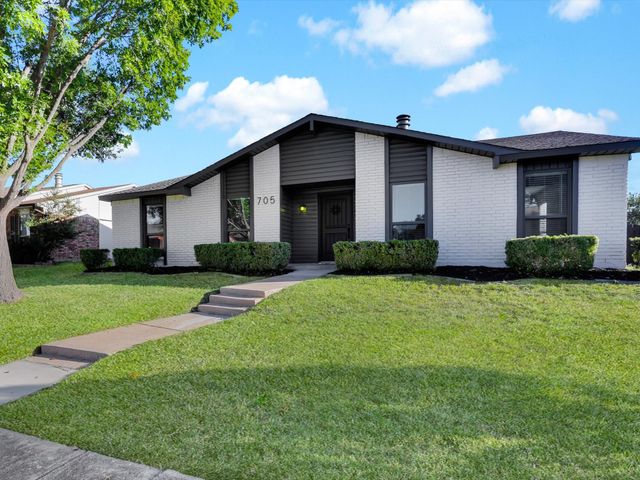 705 Green Canyon Drive, Mesquite, TX 75150