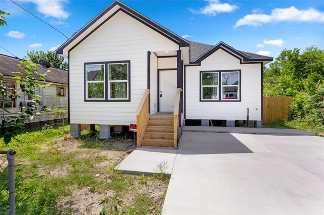 3220 Josephine Street, Houston, TX 77026