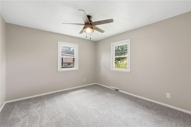 604 S Hickory Street, Gardner, KS 66030
