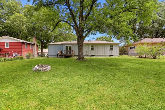 604 S Hickory Street, Gardner, KS 66030