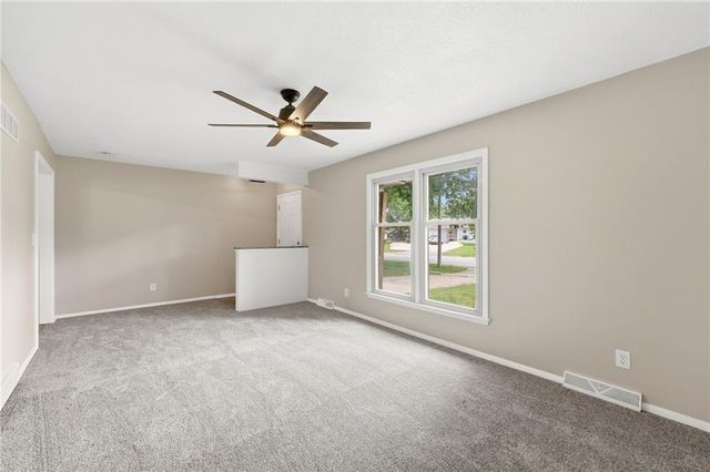604 S Hickory Street, Gardner, KS 66030
