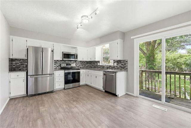 604 S Hickory Street, Gardner, KS 66030