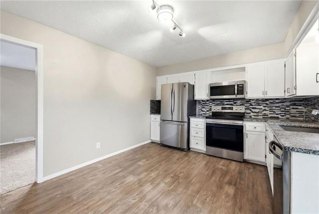 604 S Hickory Street, Gardner, KS 66030