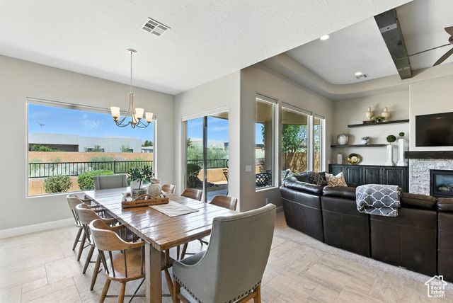 5279 N NORTHGATE PEAKS DR, St. George, UT 84770